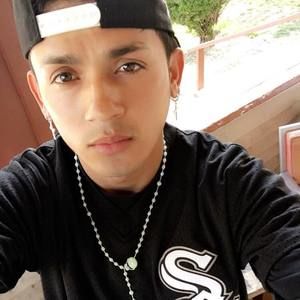 Meet your Posher, Ulises